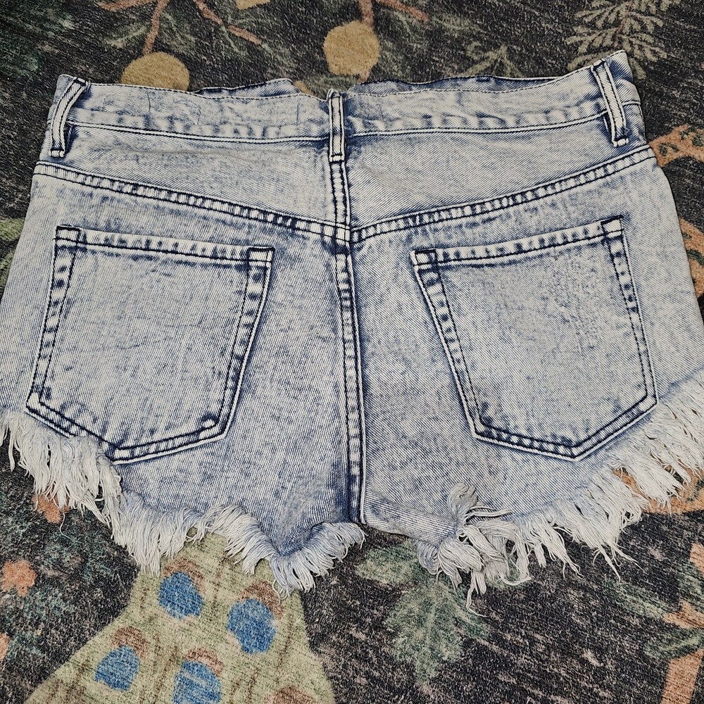 Bullhead Denim Distressed Women Jean Shorts - Picture 4 of 4